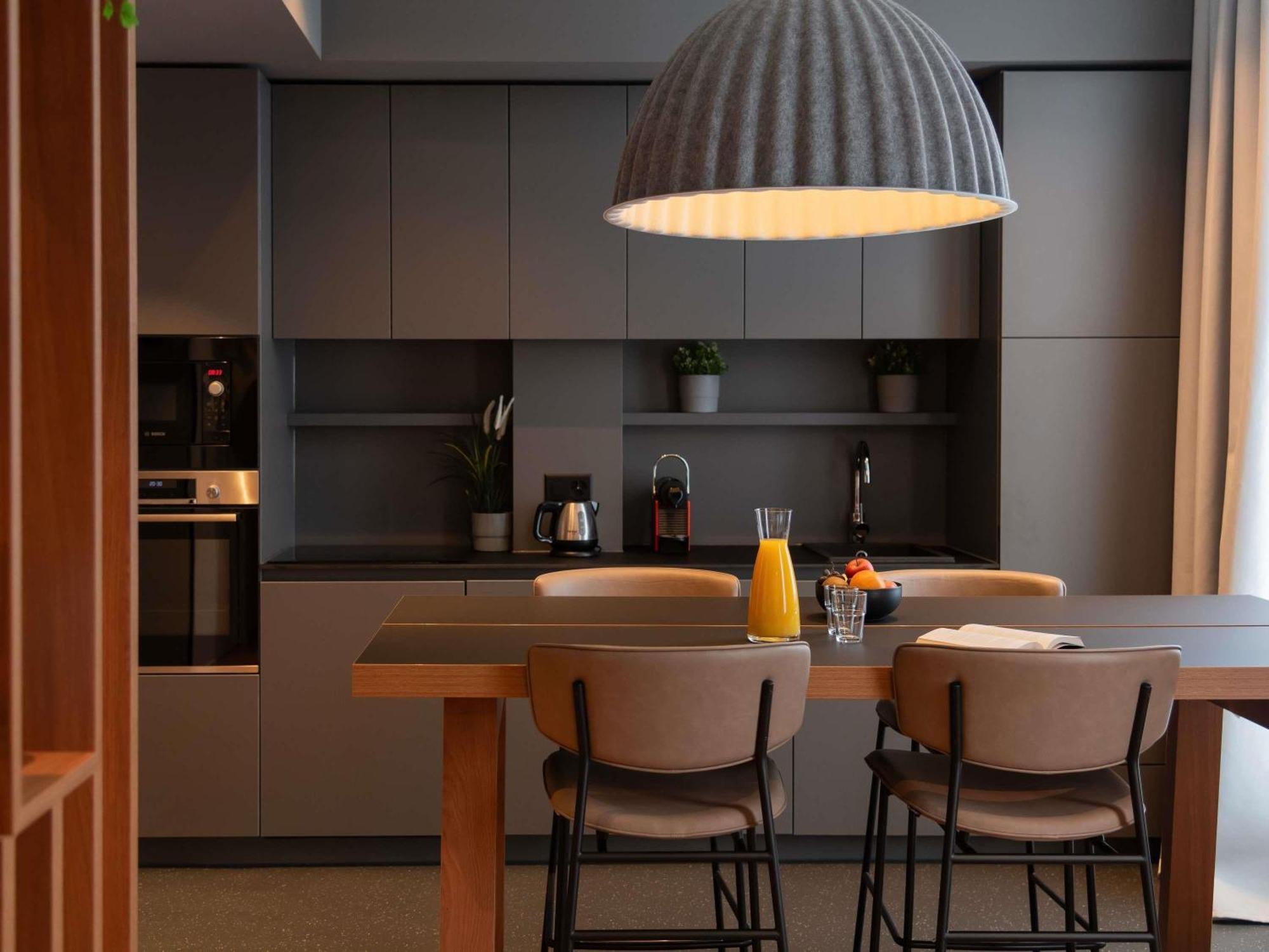 Superior One-Bedroom Apartment